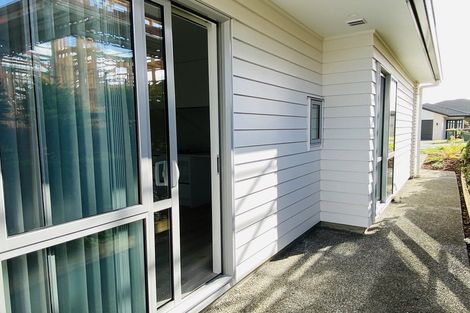Photo of property in 9 Captain Rings Drive, Papakura, 2110