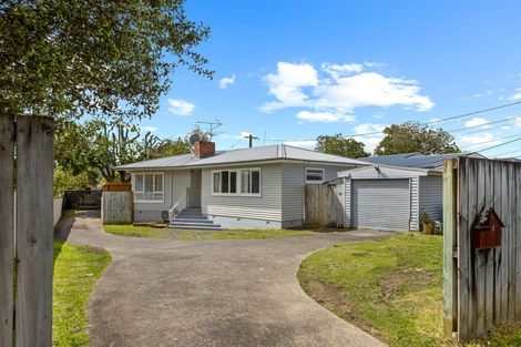 Photo of property in 1/222 Beach Haven Road, Beach Haven, Auckland, 0626