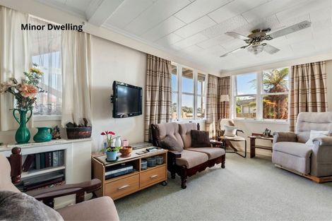 Photo of property in 10 Coronation Road, Glenfield, Auckland, 0627