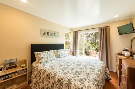 Photo of property in 2 Goffe Drive, Haruru, 0204