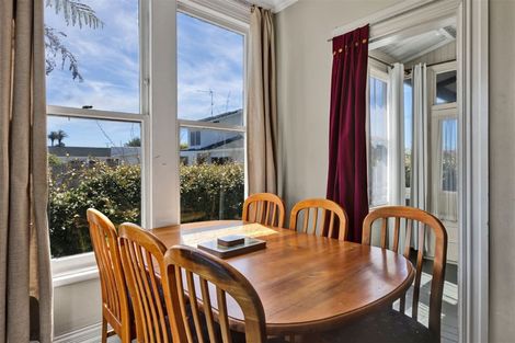 Photo of property in 211 South Road, Hawera, 4610