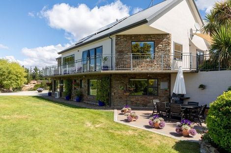 Photo of property in 233 Letts Gully Road, Letts Gully, Alexandra, 9393