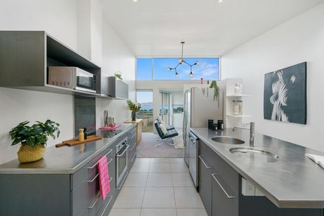 Photo of property in 17/2 Onslow Road, Khandallah, Wellington, 6035