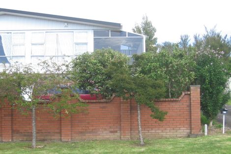 Photo of property in 45 Mcbreen Avenue, Northcote, Auckland, 0627