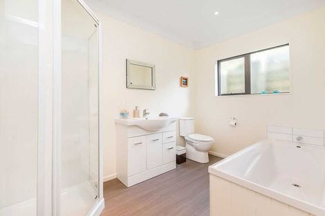 Photo of property in 72 Staithes Drive North, Whitby, Porirua, 5024