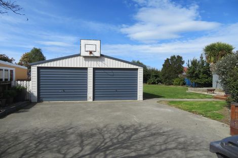 Photo of property in 75 Rhodes Street, Waimate, 7924