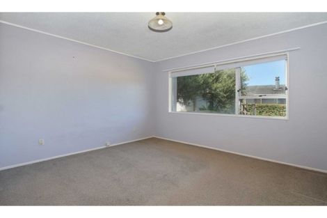 Photo of property in 1/117 Lynn Road, Bayview, Auckland, 0629