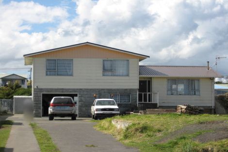 Photo of property in 10a Karaka Street, Castlecliff, Whanganui, 4501