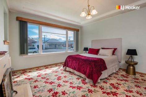 Photo of property in 57 Hargest Crescent, Saint Kilda, Dunedin, 9012