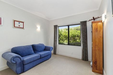 Photo of property in 10 Zetland Street, Highbury, Wellington, 6012