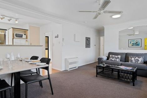Photo of property in 22 Maunganui Road, Mount Maunganui, 3116