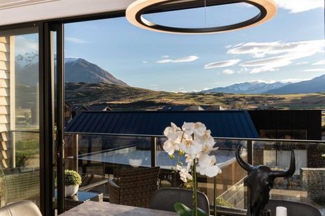 Photo of property in 39 Rannoch Drive, Jacks Point, Queenstown, 9371