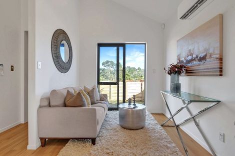 Photo of property in 42 Biokovo Street, Massey, Auckland, 0614