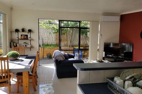 Photo of property in 2a Charlenne Close, Ranui, Auckland, 0612