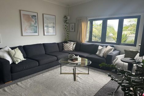 Photo of property in 162 Molesworth Street, New Plymouth, 4312