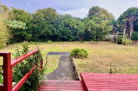 Photo of property in 13 Tracey Terrace, Te Atatu South, Auckland, 0602