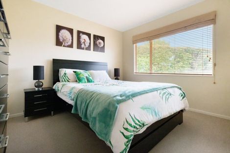 Photo of property in 2 Sissinghurst Court, Bethlehem, Tauranga, 3110