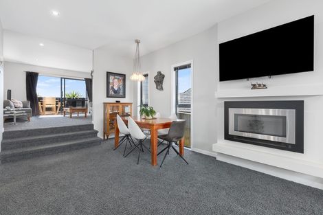 Photo of property in 154 Endeavour Drive, Whitby, Porirua, 5024