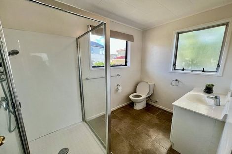 Photo of property in 44 Marvon Downs Avenue, Pakuranga Heights, Auckland, 2010