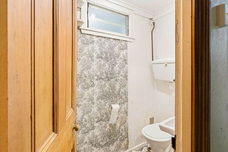 Photo of property in 90 Queen Street, North Dunedin, Dunedin, 9016