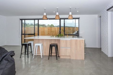 Photo of property in 31 Longreach Drive, Cooks Beach, Whitianga, 3591