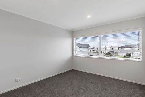 Photo of property in 12 Huke Lane, Takanini, 2112
