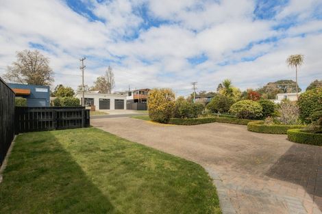Photo of property in 4 Pipi Street, Two Mile Bay, Taupo, 3330