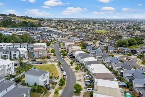 Photo of property in 76 Arrowsmith Drive, Flat Bush, Auckland, 2019