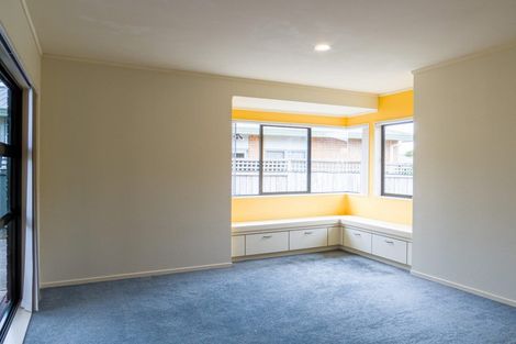 Photo of property in 7 Edgewater Grove, Whakatane, 3120