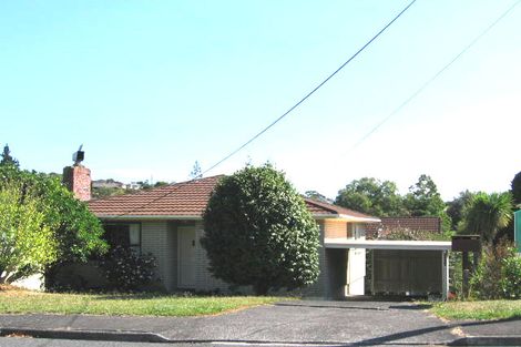 Photo of property in 7 Springside Place, New Lynn, Auckland, 0600