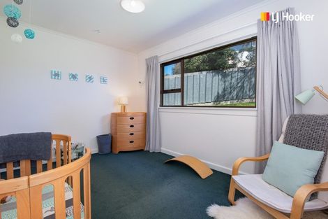 Photo of property in 100 Easther Crescent, Kew, Dunedin, 9012