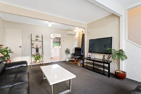 Photo of property in 264a Grounsell Crescent, Belmont, Lower Hutt, 5010
