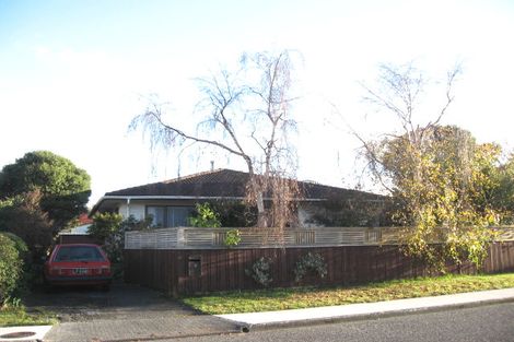 Photo of property in 9 Nugget Grove, Raumati Beach, Paraparaumu, 5032