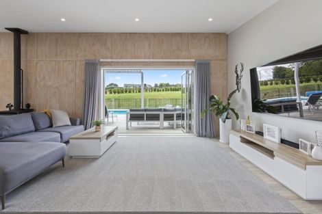 Photo of property in 114 Bombay Road, Bombay, 2675