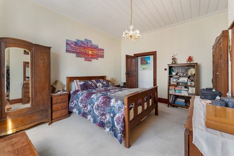 Photo of property in 228 Devon Street West, New Plymouth, 4310