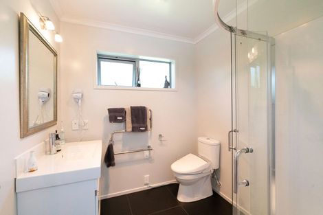 Photo of property in 37 Oakland Lane, Shannon, Palmerston North, 4474