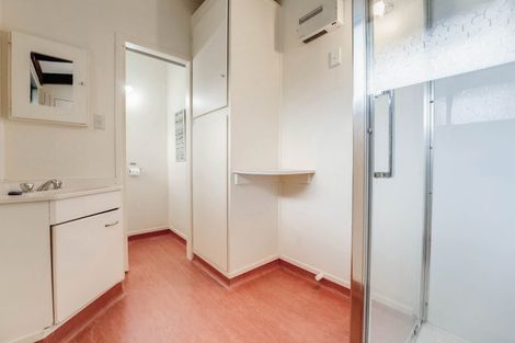 Photo of property in 3 Shepherds Road, Papakura, 2110