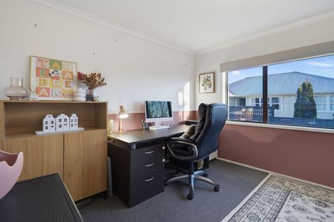 Photo of property in 702b Park Road South, Akina, Hastings, 4122