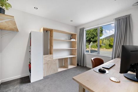 Photo of property in 3 Little Maude Drive, Lake Hawea, Wanaka, 9382