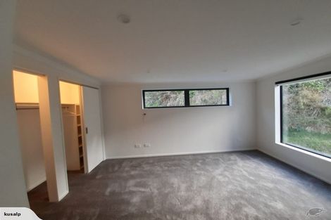 Photo of property in 31 Percy Dyett Drive, Karori, Wellington, 6012