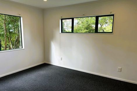 Photo of property in 5 Lysander Crescent, Beach Haven, Auckland, 0626