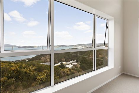 Photo of property in 24 Grumman Lane, Newlands, Wellington, 6037