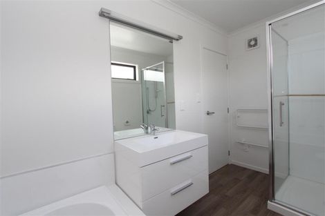 Photo of property in 4/3 Korimako Street, Frankton, Hamilton, 3204