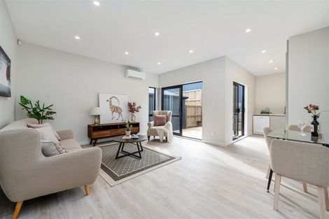 Photo of property in 17 Horokaka Street, Massey, Auckland, 0614