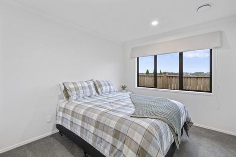 Photo of property in 9 Ellivani Rise, Pukekohe, 2120