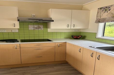 Photo of property in 2/28 Waiau Street, Torbay, Auckland, 0630