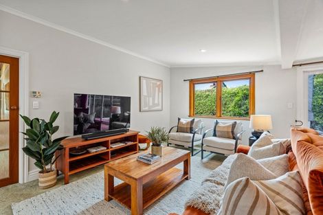 Photo of property in 161 Milton Road, Bluff Hill, Napier, 4110