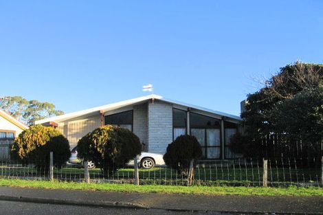 Photo of property in 15 Columbus Crescent, Flaxmere, Hastings, 4120