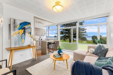 Photo of property in 39 Marine Parade, Eastbourne, Lower Hutt, 5013