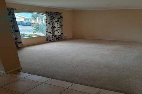 Photo of property in 6 Shankill Place, East Tamaki, Auckland, 2013